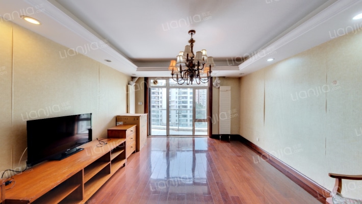 乐成国际二手房实景图