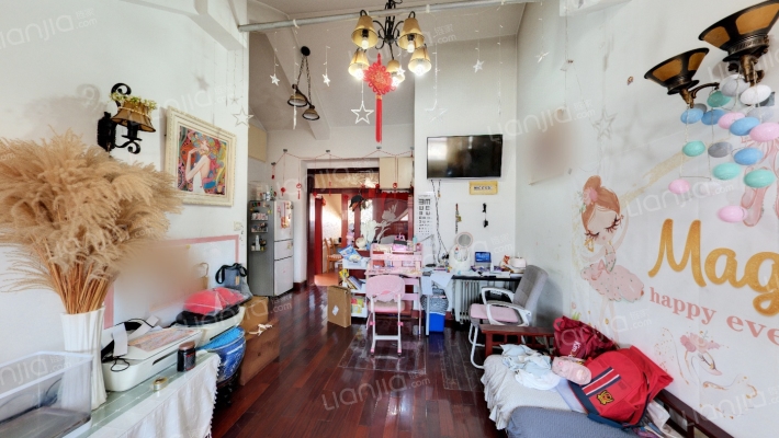 台四小区二手房实景图