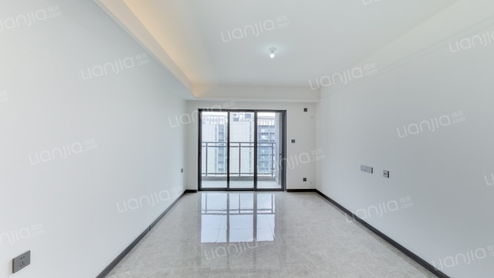 万科璞悦山二手房实景图