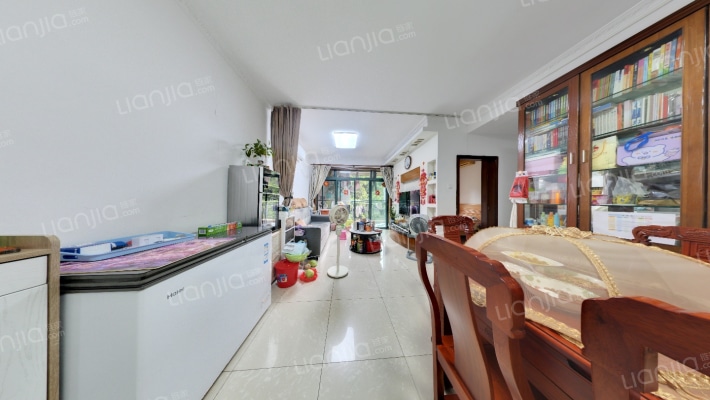 庐峰翠苑二手房实景图