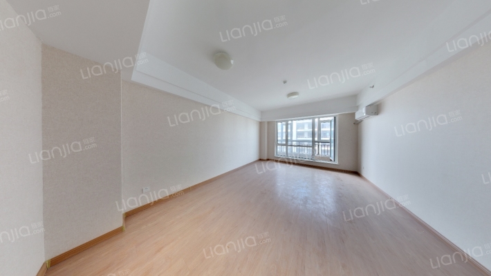 大连易贸中心二手房实景图