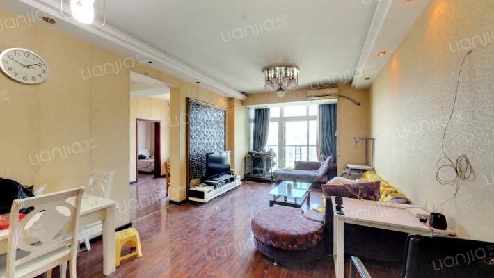 鹏润蓝海C区二手房实景图