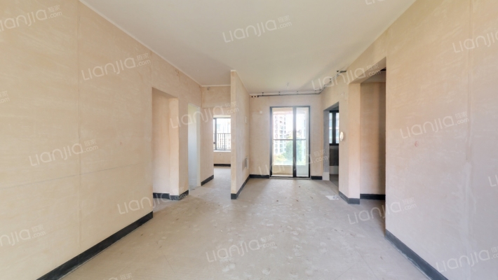 龙湖颐天展图森镜二手房实景图