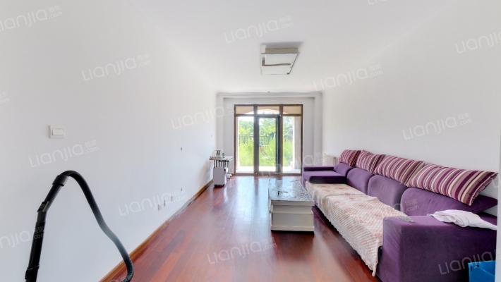 俄罗斯小镇二手房实景图