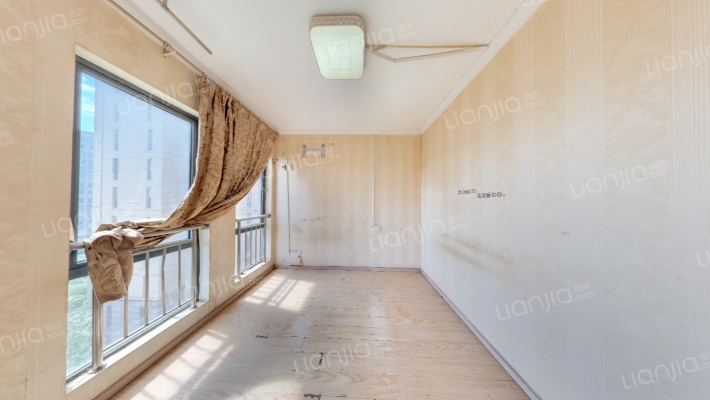 源山雅阁二手房实景图