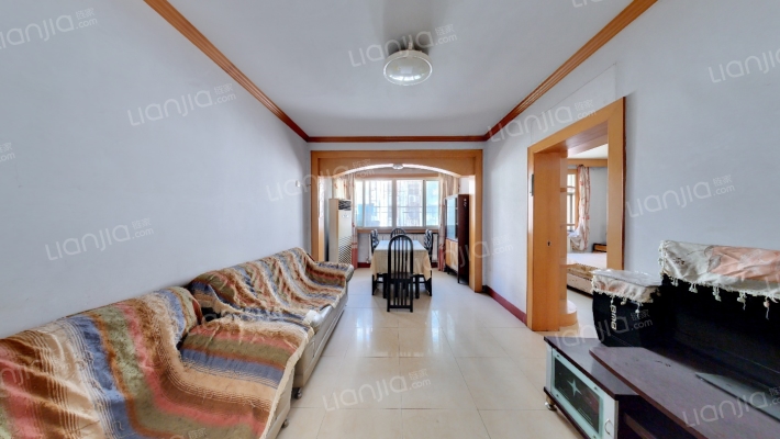 苗圃街11号院二手房实景图