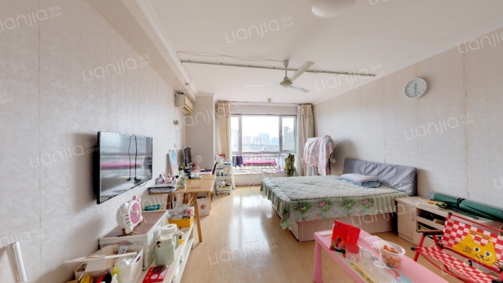 万奕学院派二手房实景图