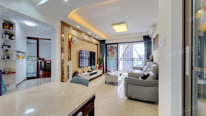 华盛峰荟名庭二手房实景图