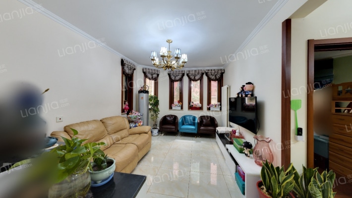 金隅翡丽铂爵郡二手房实景图