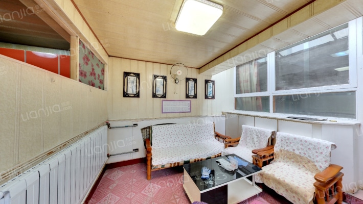 渔山里二手房实景图