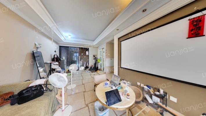 万科红二期二手房实景图