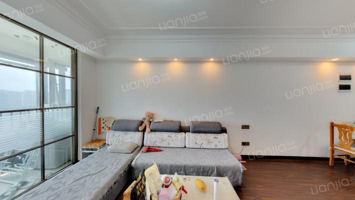 万科海右府二手房实景图