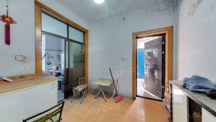 化工厂社区二手房实景图