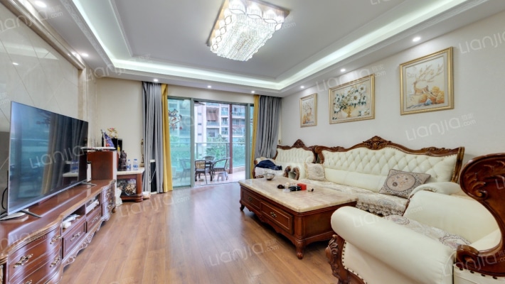 公园大地二期二手房实景图