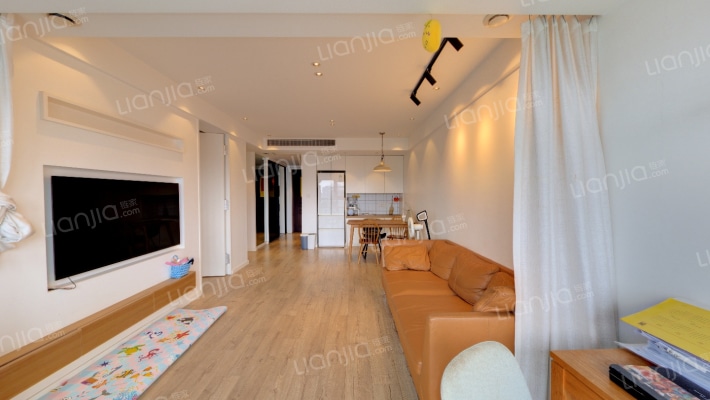 融信孔雀蓝轩二手房实景图