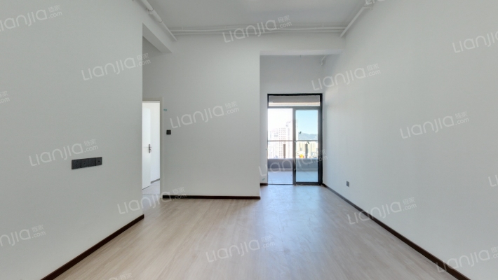 罗宾森广场尚城华府二手房实景图