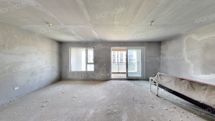 绿地城DK4二手房实景图