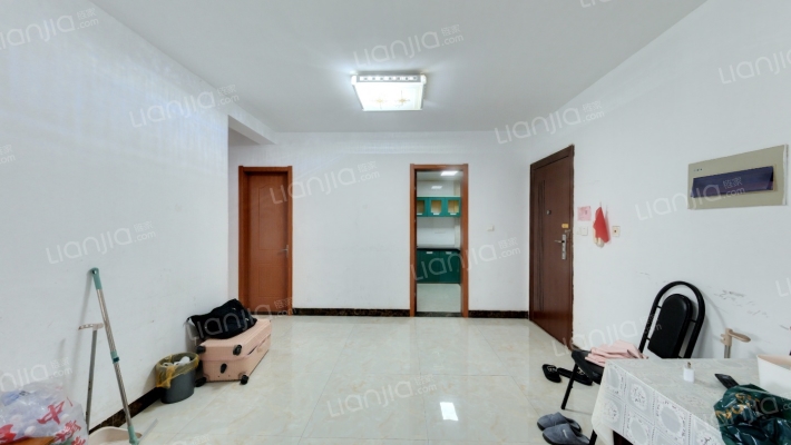 阳澄湖畔花苑三区二手房实景图