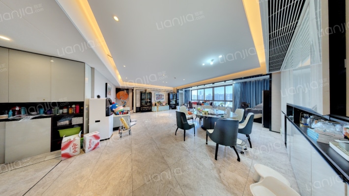 翡翠天麓二手房实景图