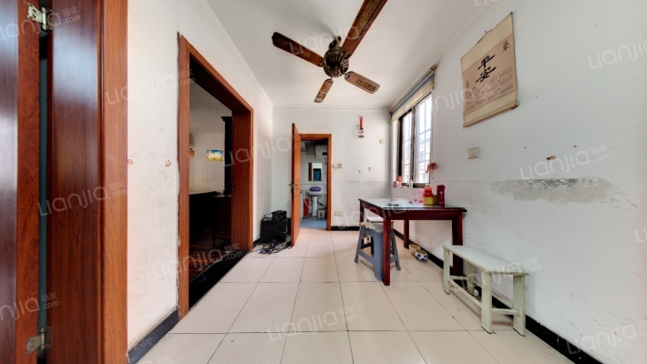 西四亩田散盘二手房实景图