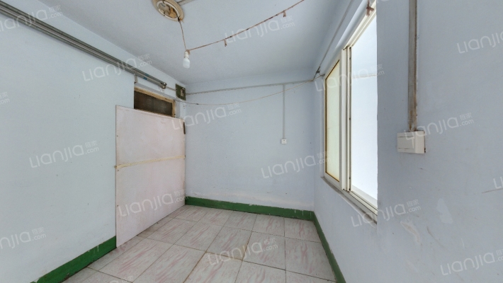 桃花山小区二区二手房实景图