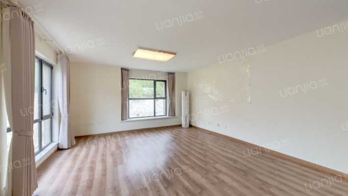 金汇瀚玉城三区二手房实景图