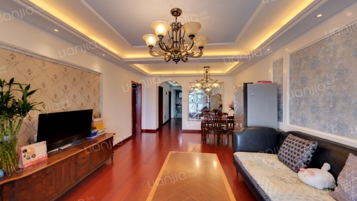 国际城名苑二手房实景图