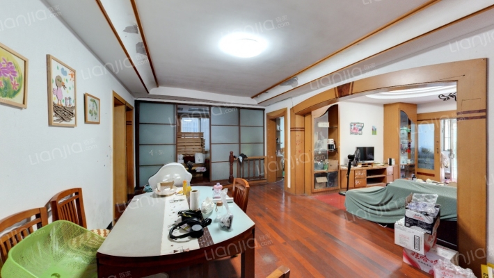 香花公寓二手房实景图