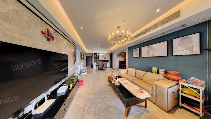 翡翠天麓二手房实景图