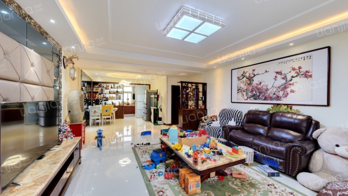 颖馨嘉苑二手房实景图