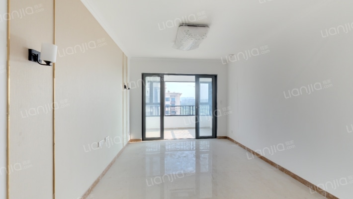 恒大悦珑台二手房实景图