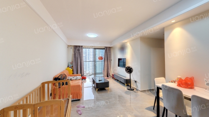 保利阅江台二手房实景图