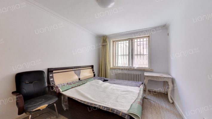 丹东街（民主广场）二手房实景图