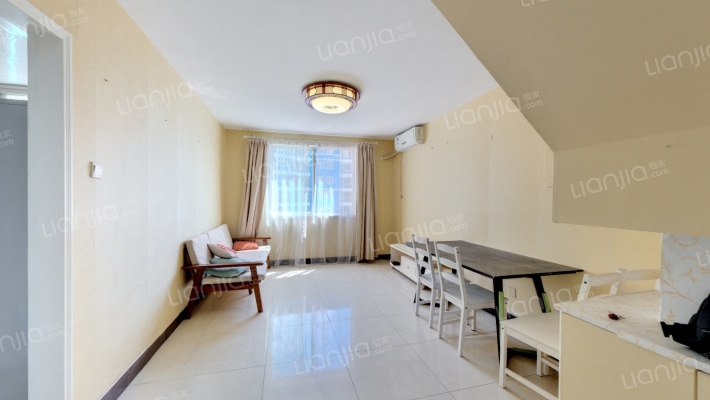 信恒大厦二手房实景图