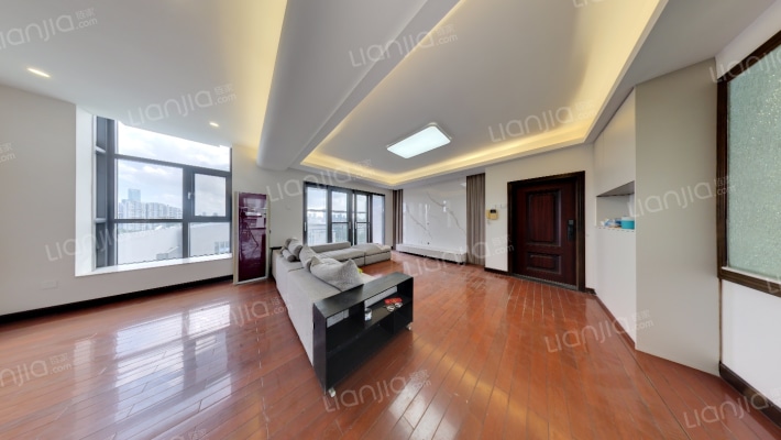 依山居二手房实景图