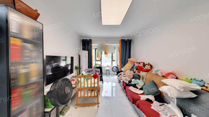 中新锦绣天地东苑一区二手房实景图