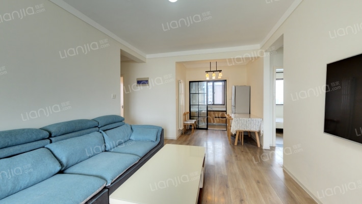 领创天誉华庭二手房实景图