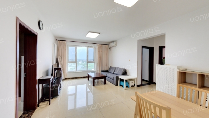 招商依云郡二手房实景图