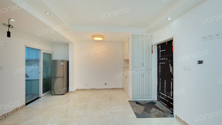 保利爱尚里尚美二手房实景图