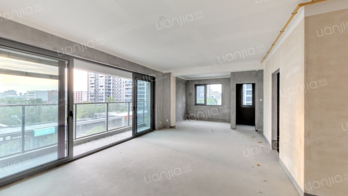 时代云图里二手房实景图