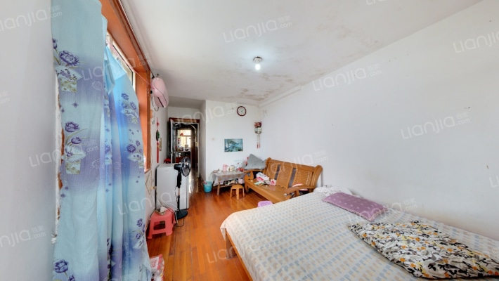 滋阳路二手房实景图