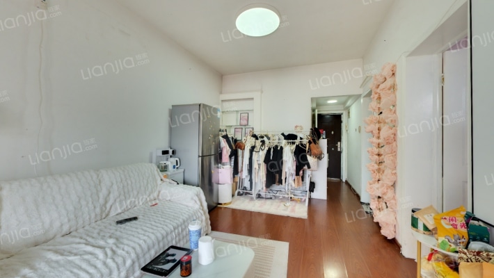 亚联山庄二手房实景图