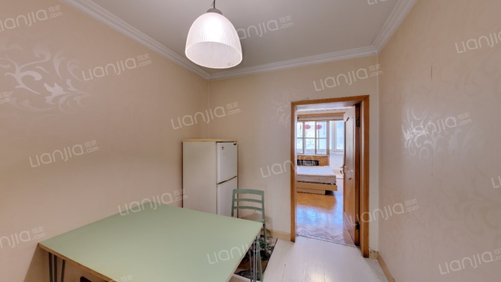 大山子南里二手房实景图