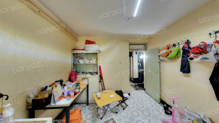 跃升里二手房实景图