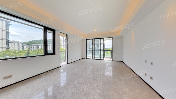 中海·阅泓山晓二手房实景图