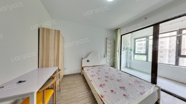 中海珑湾二手房实景图