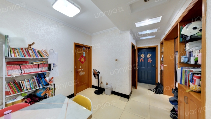 新鹿花苑二手房实景图