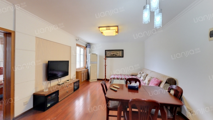 听水花园二手房实景图