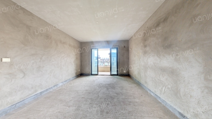 久桓中央美地二手房实景图