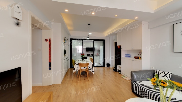 群贤花园二手房实景图